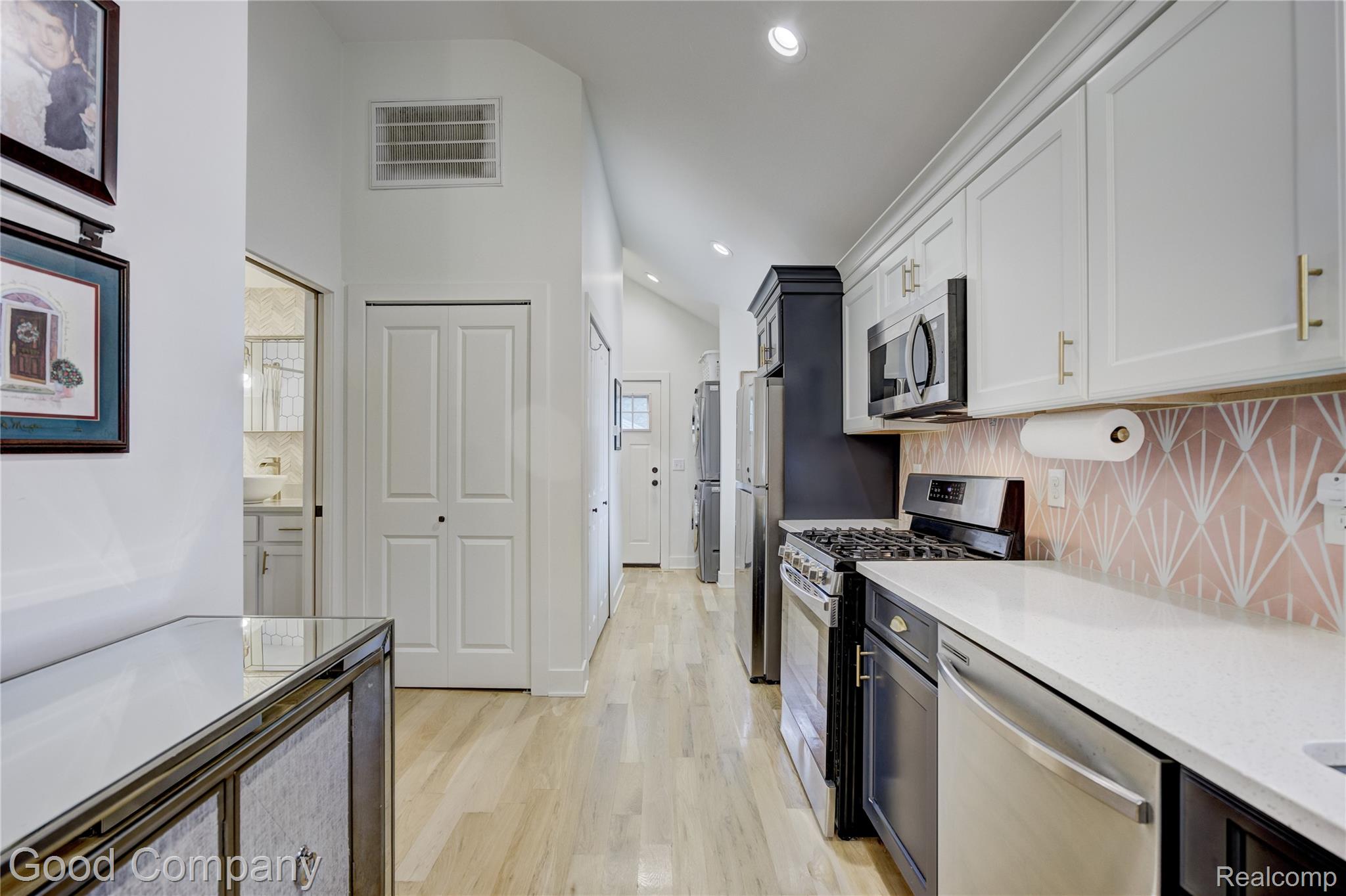 550 E Breckenridge Street