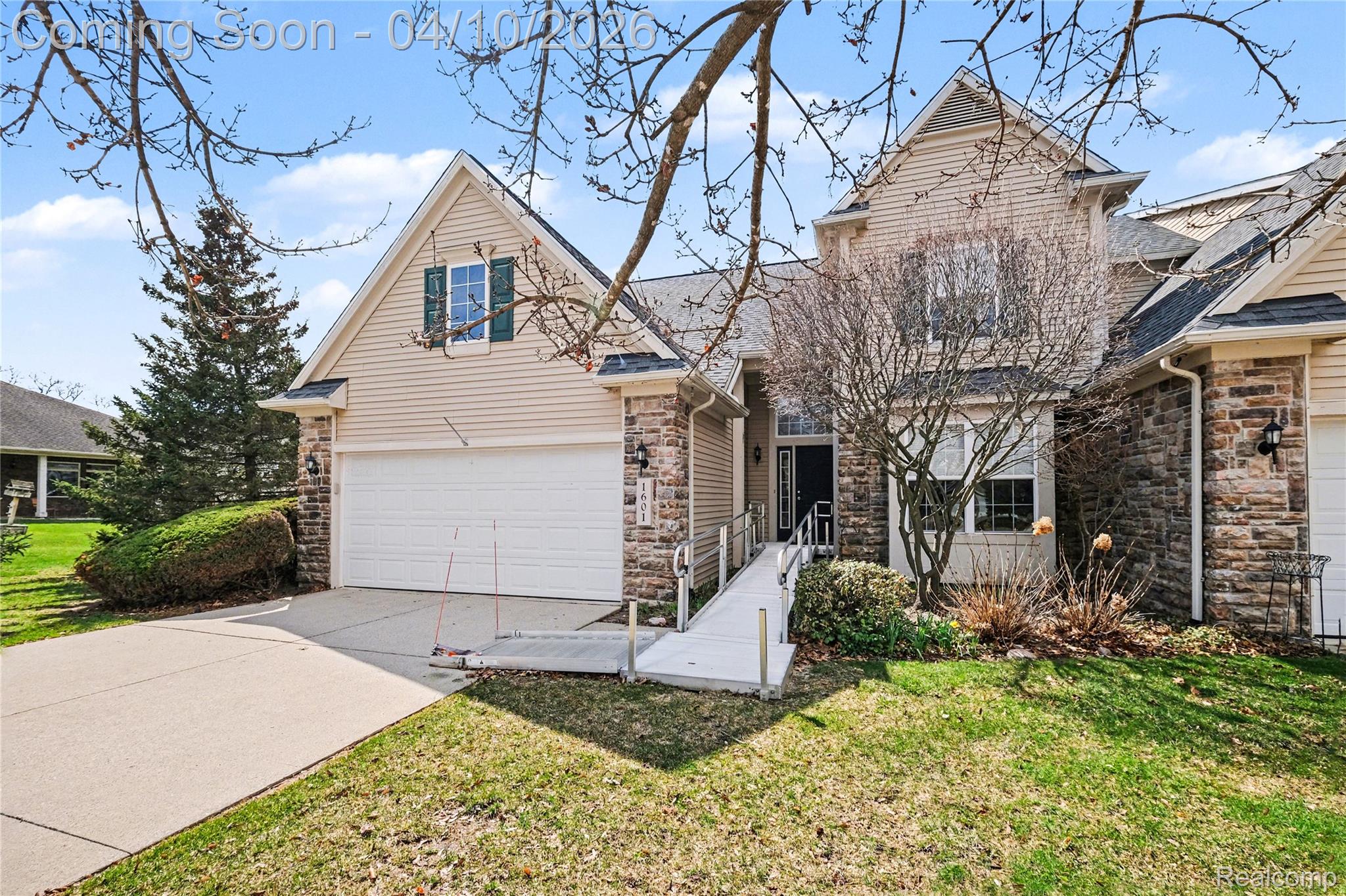 1601 Mallard Pond Drive