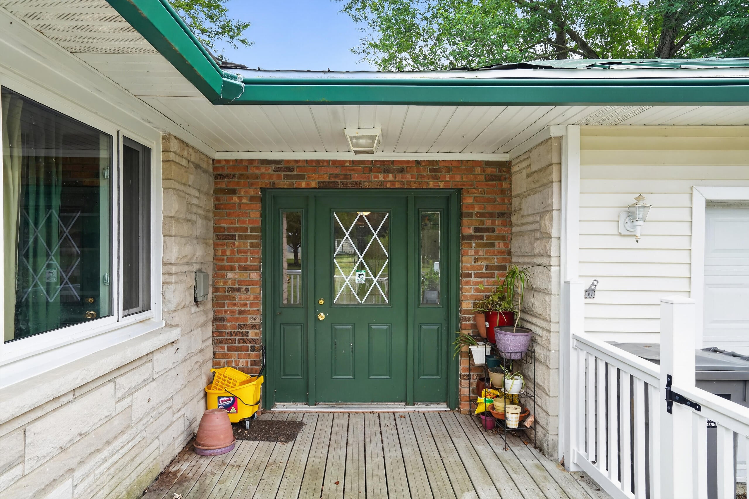 7620 Division Drive