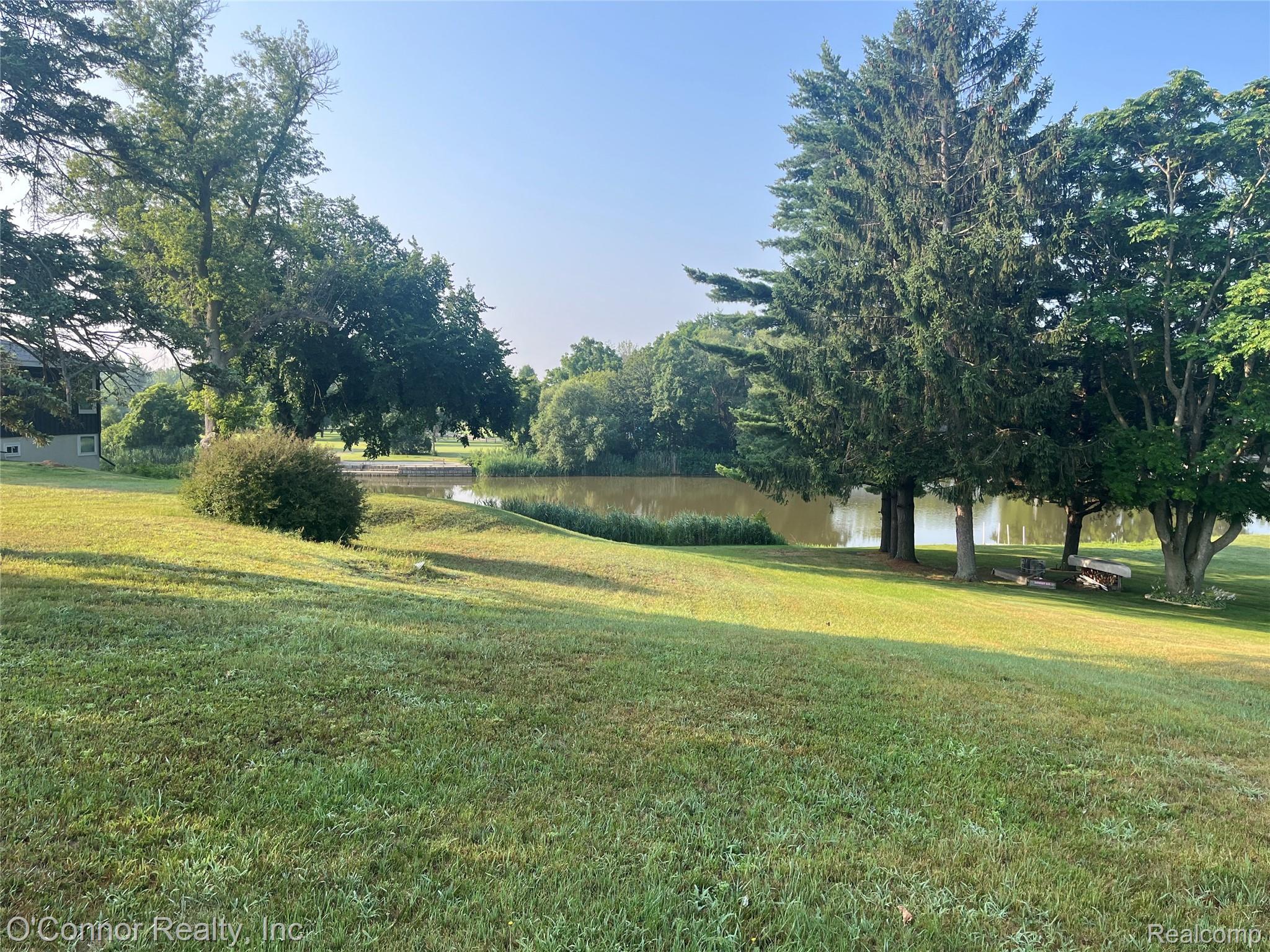 2929 N River Road