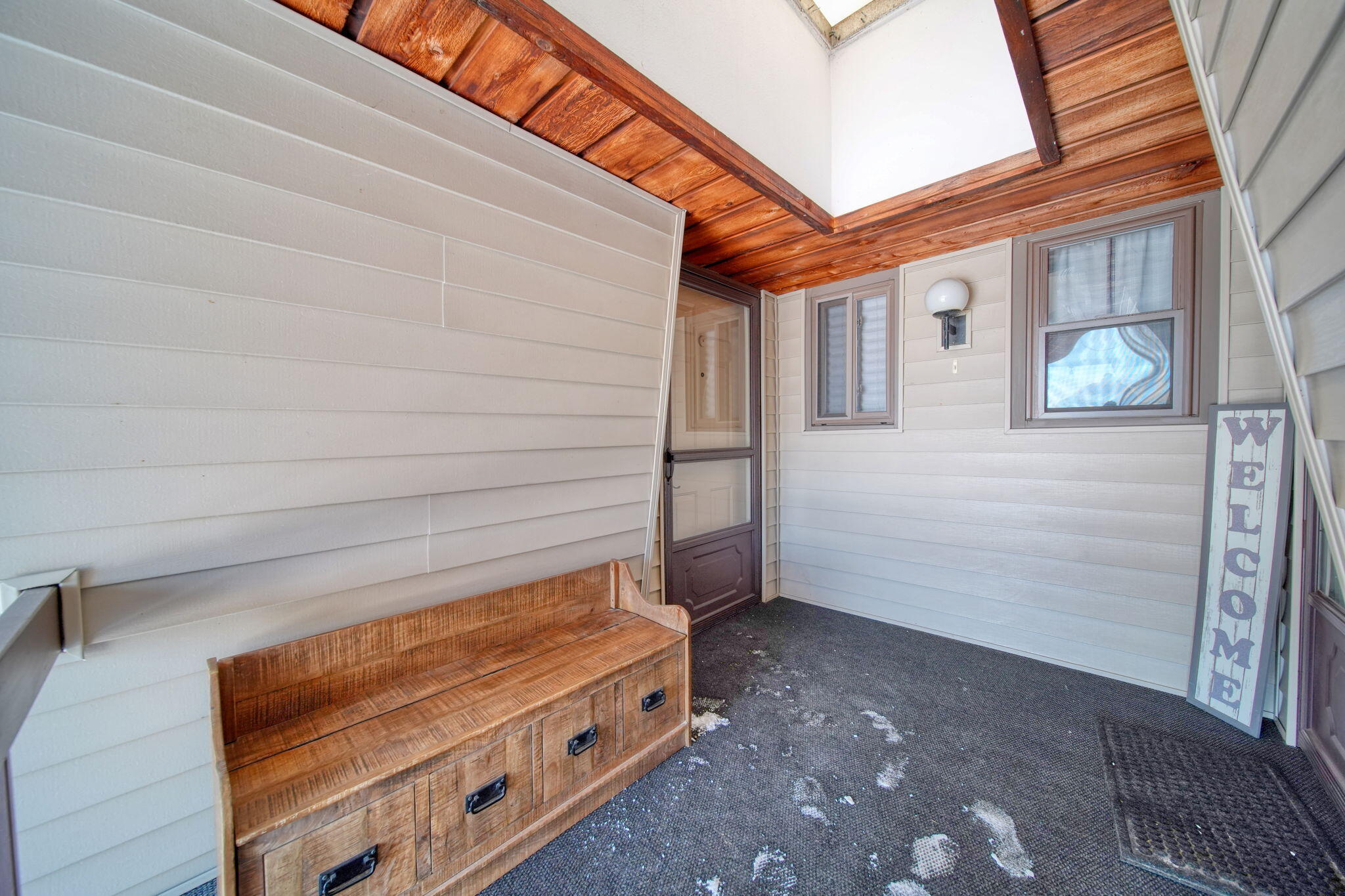 710 Lakeshire Trail 201E