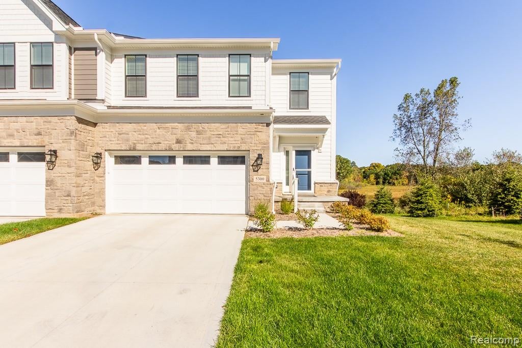5300 Trail Vista Drive 11