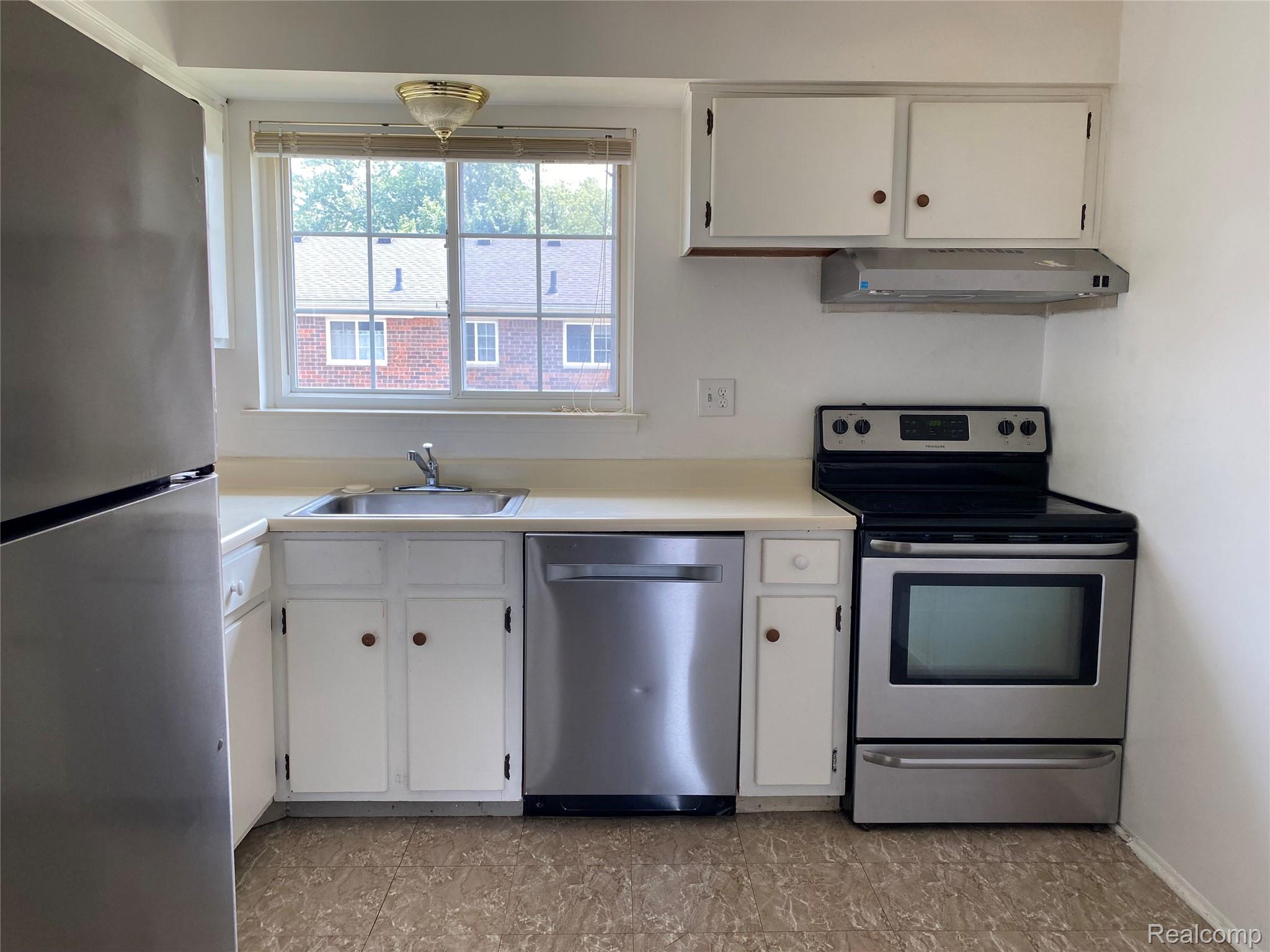 25331 Shiawassee Circle 206