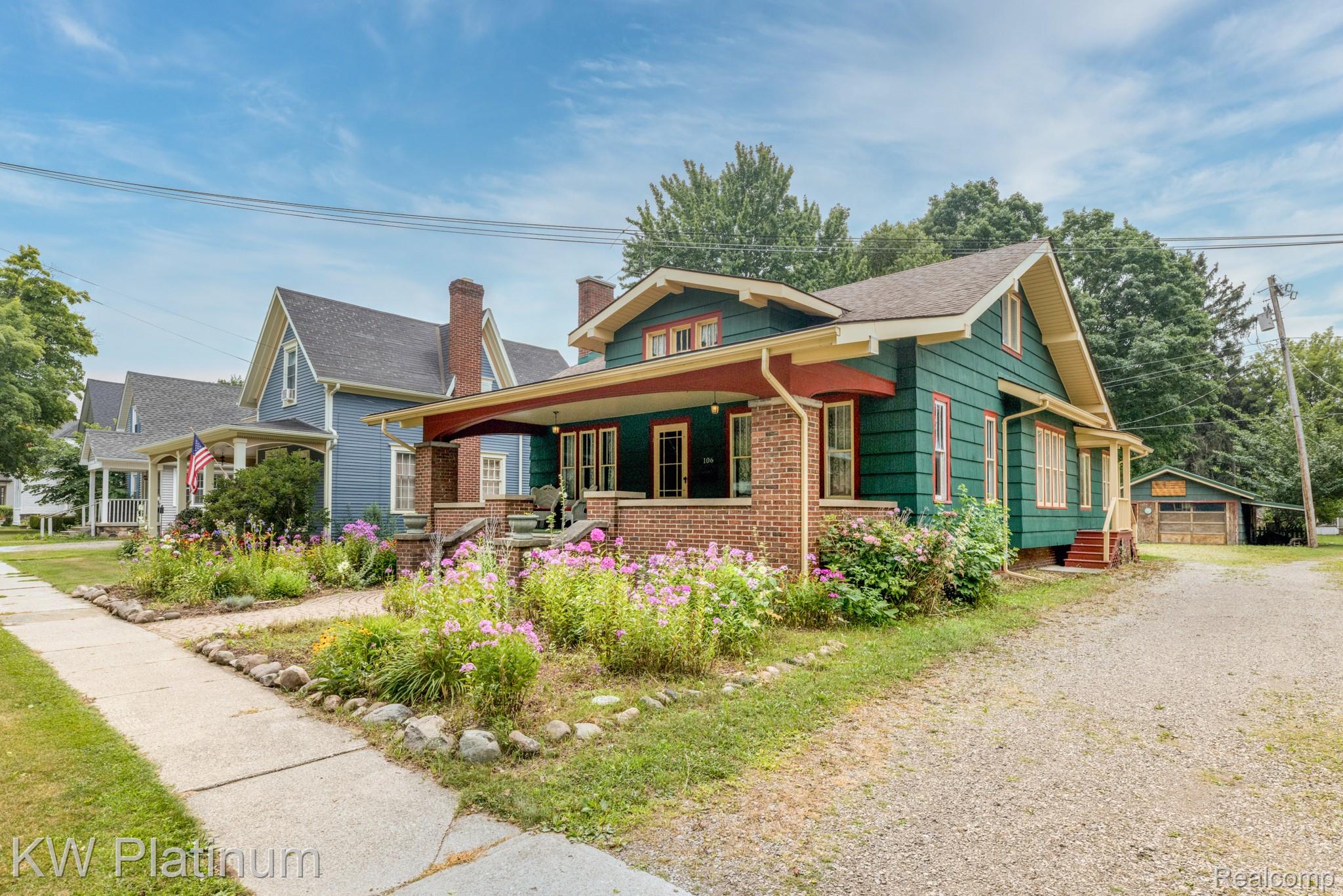 106 E Mechanic Street