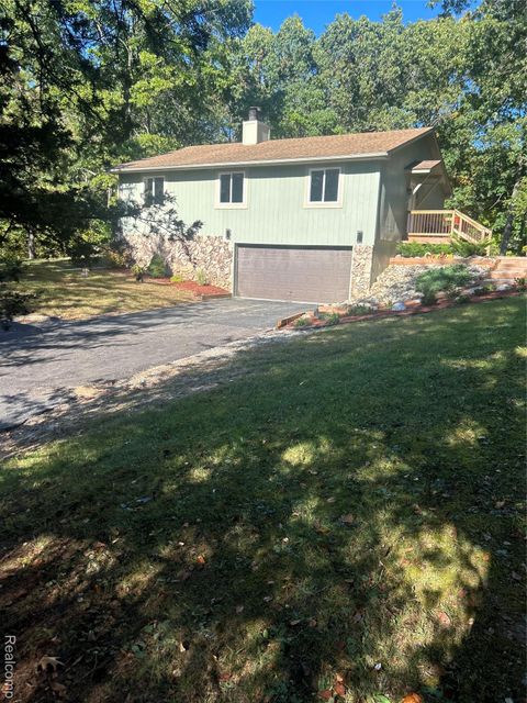 1820 Ridge Road White Lake Charter Township MI 48383