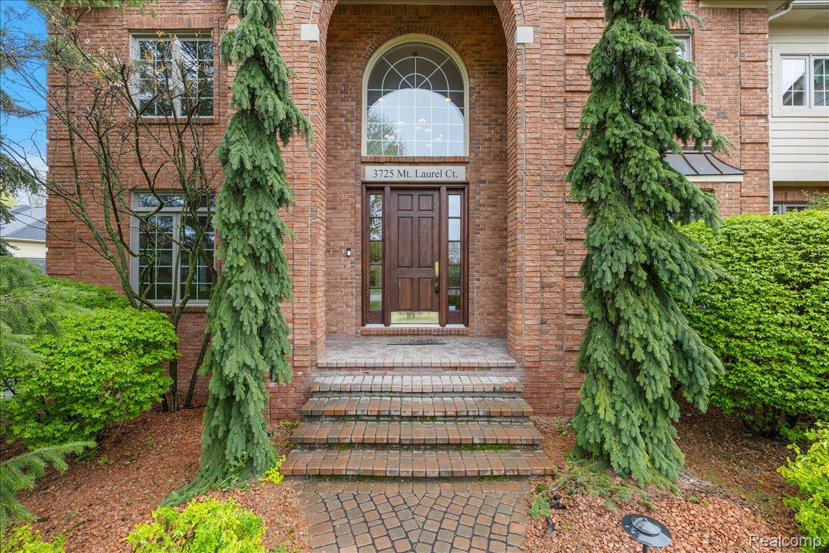 3725 Mountain Laurel Court