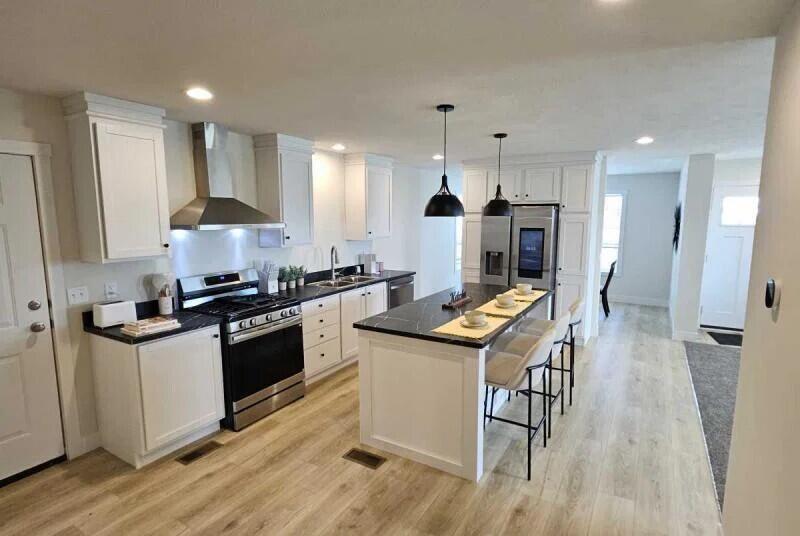 1162 Winfield Lane