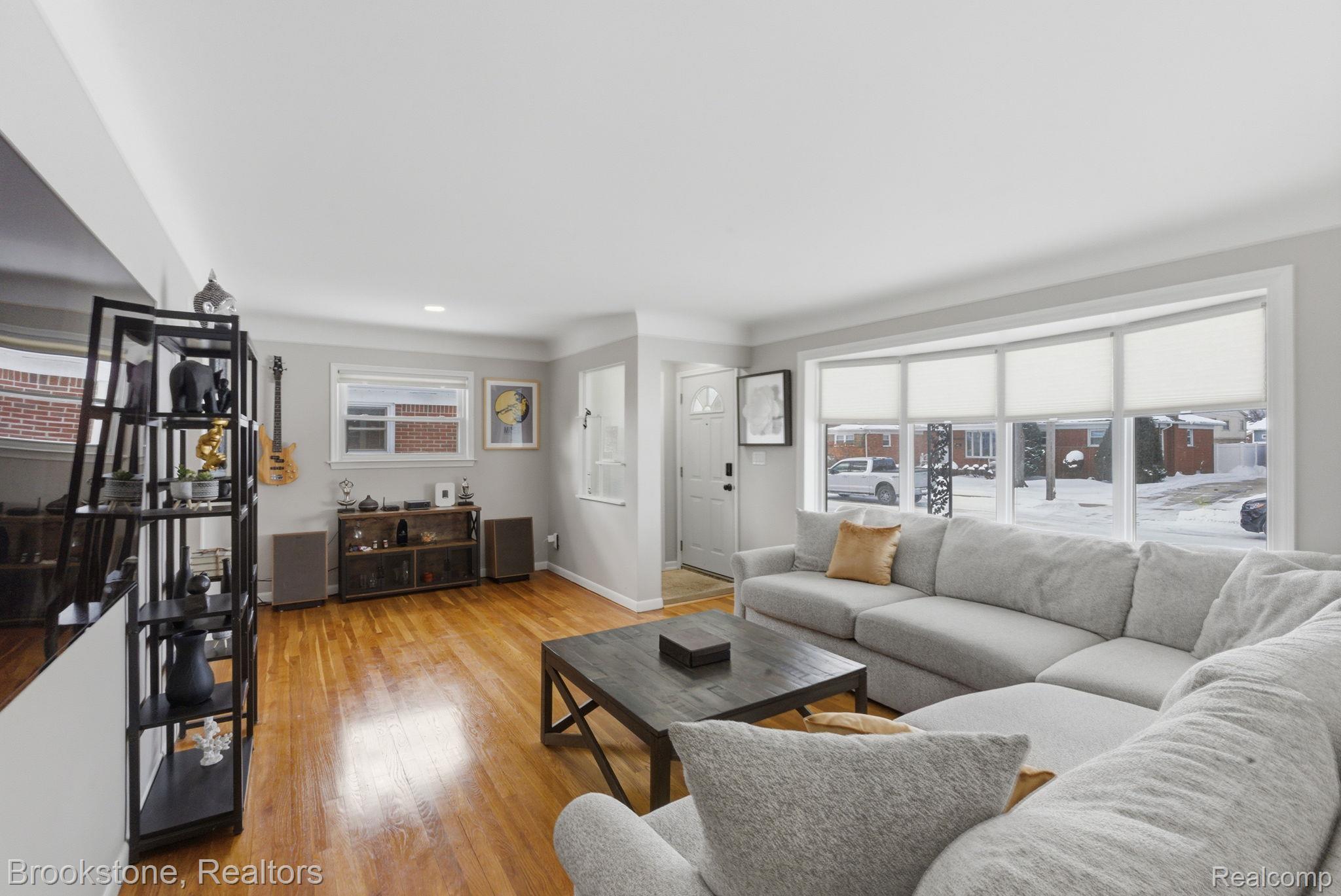 22564 Shorewood Drive