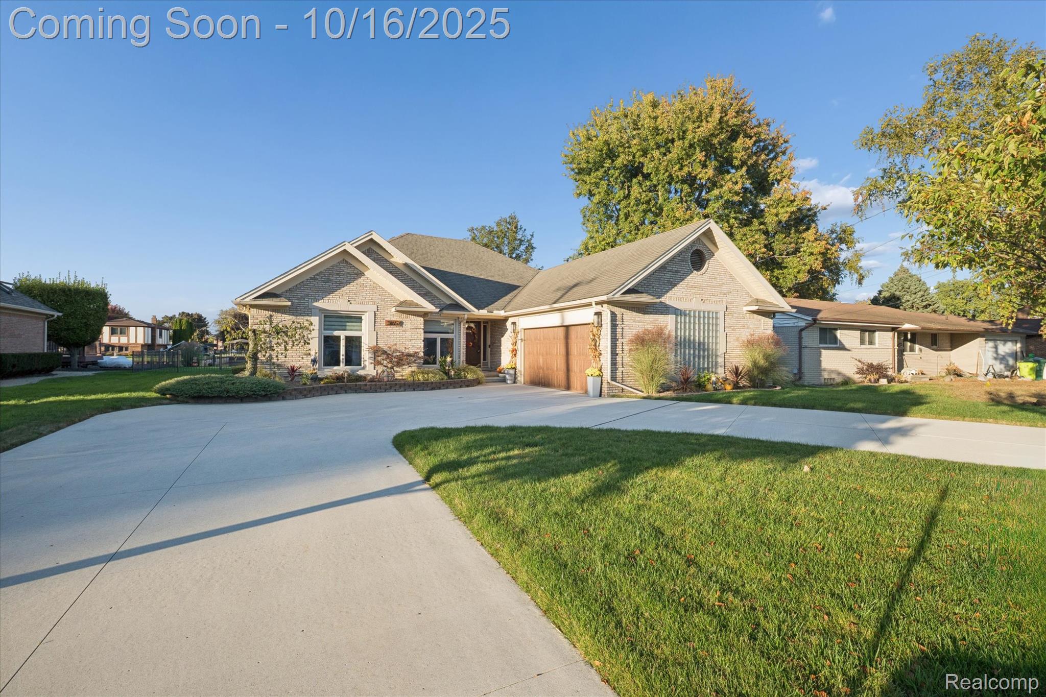 31657 N River Road