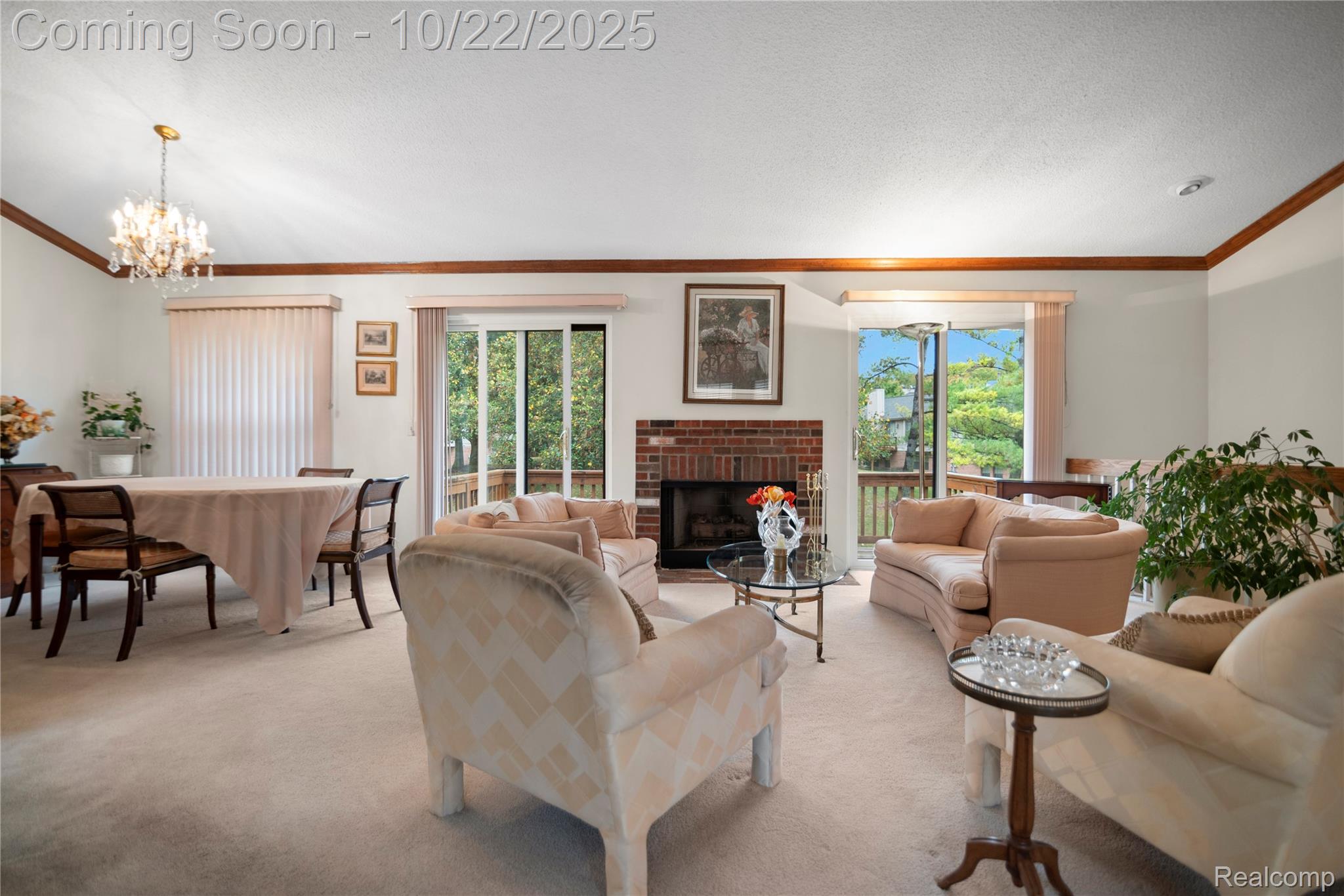 7252 Huntcliff
