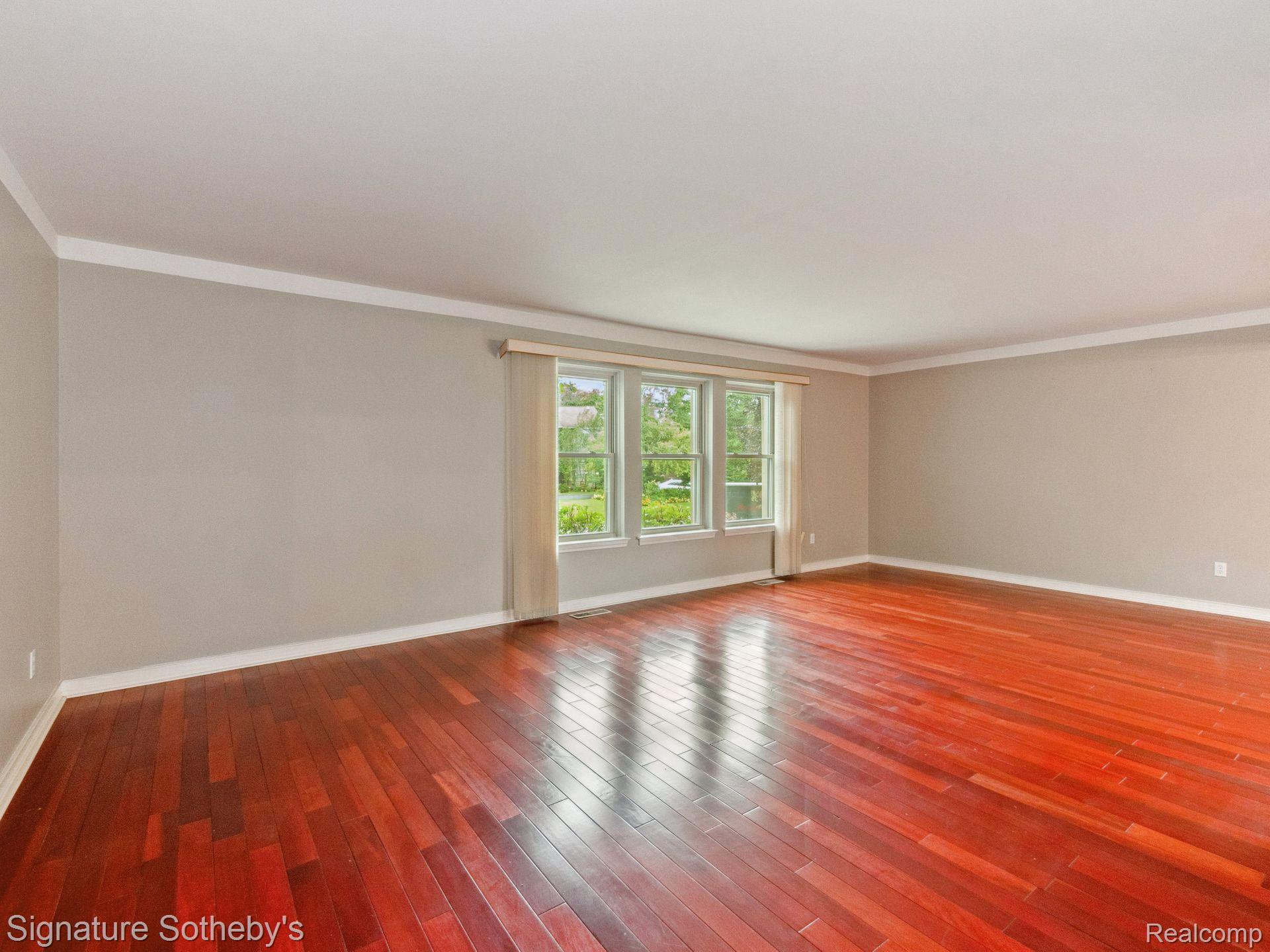 1821 ARGOSY Court