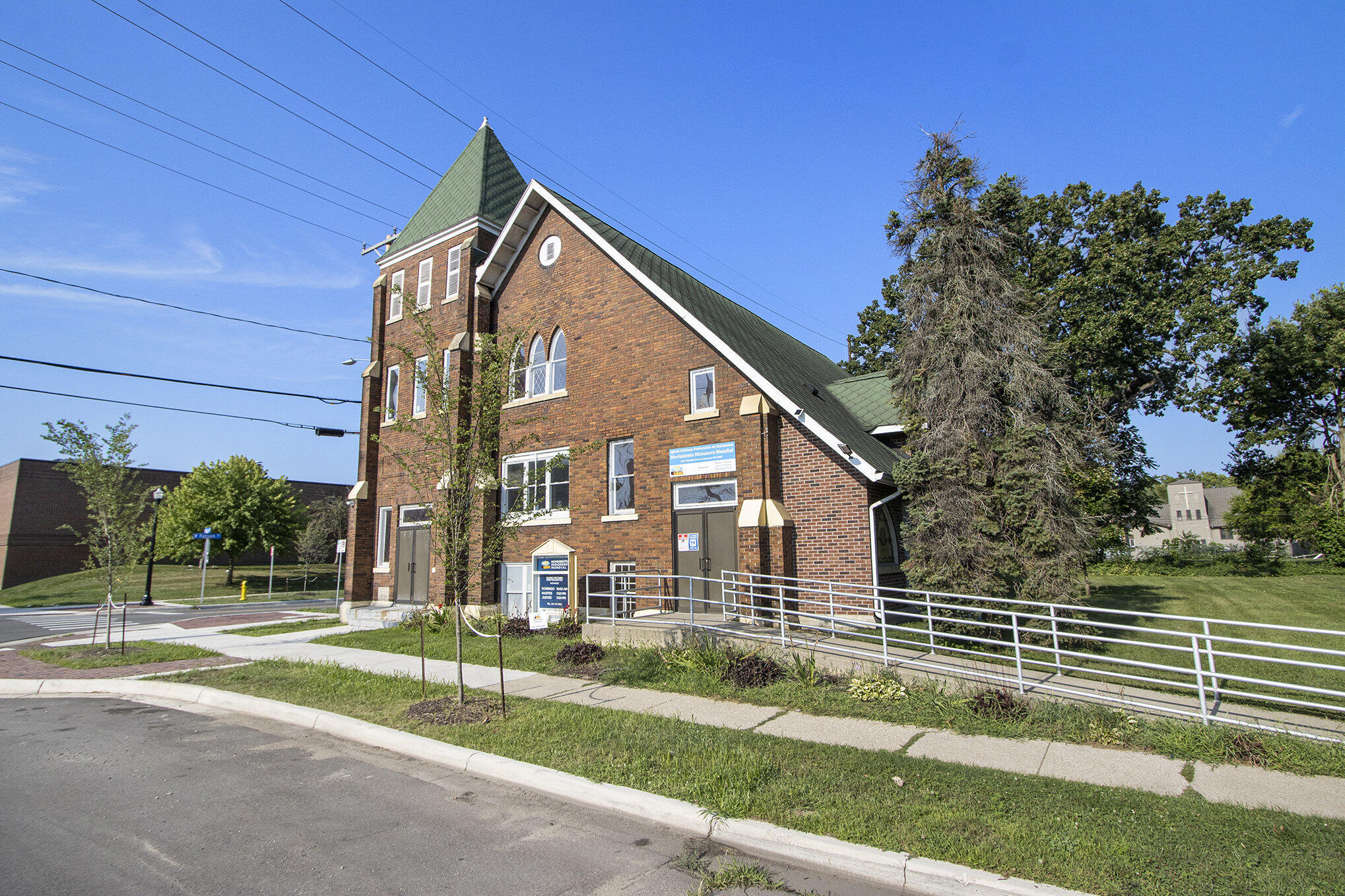 603 N Burdick Street