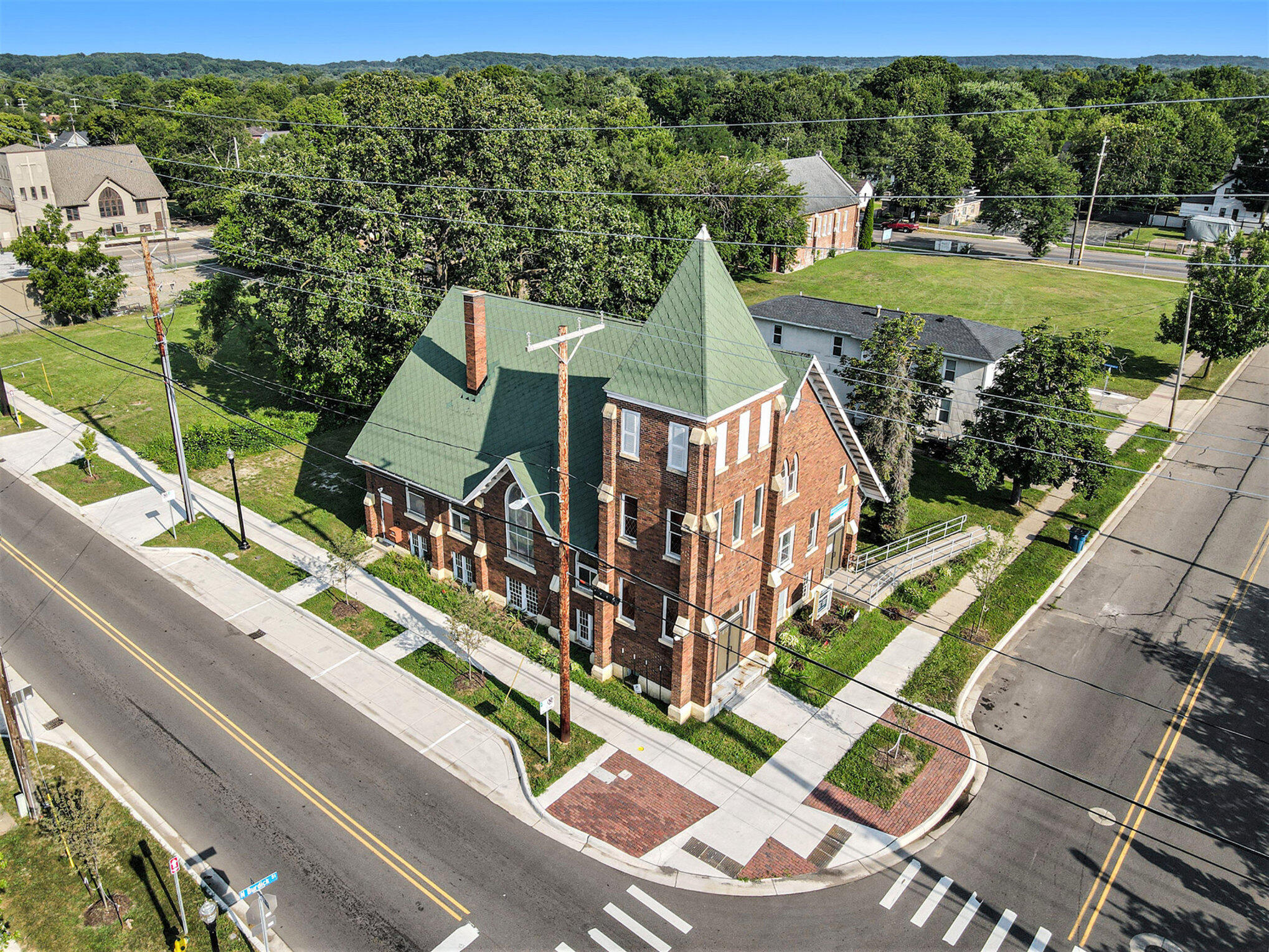 603 N Burdick Street