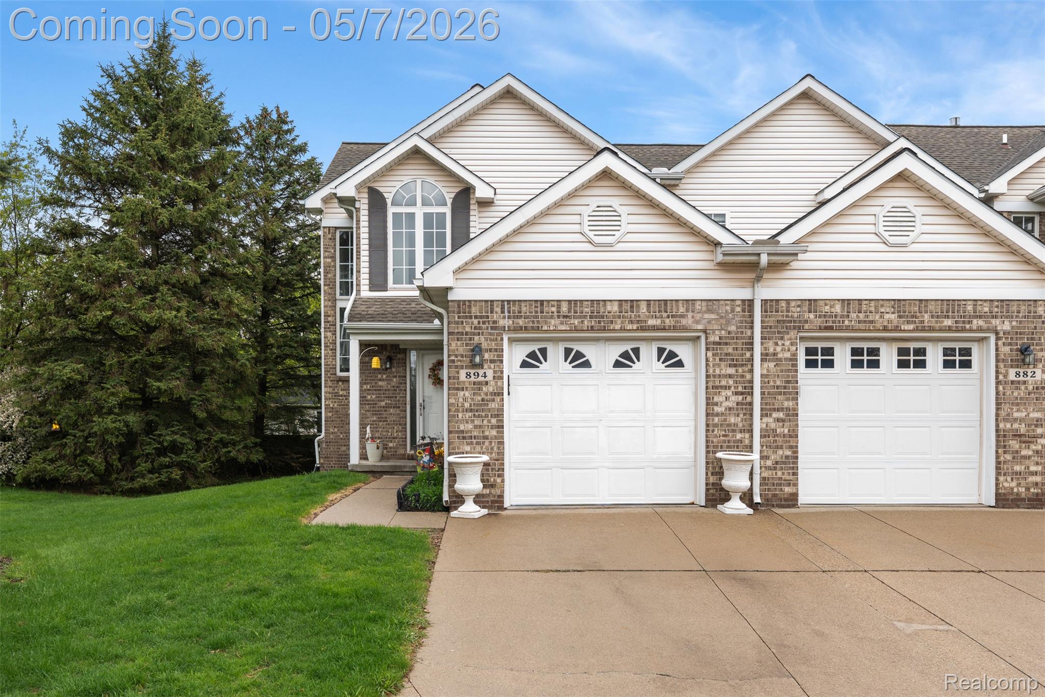894 Natures Cove Court