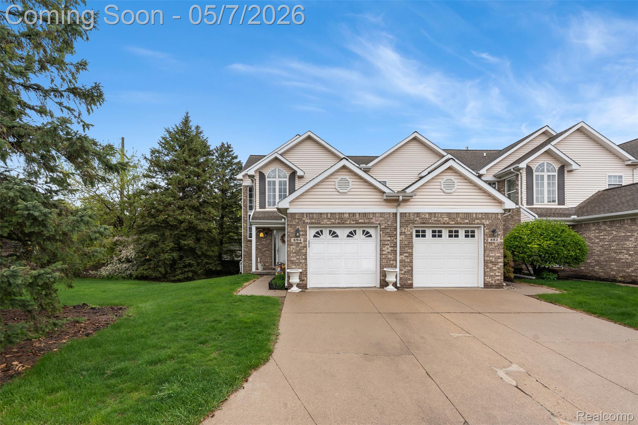 894 Natures Cove Court