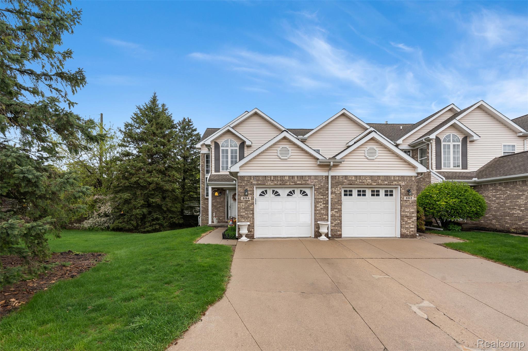 894 Natures Cove Court