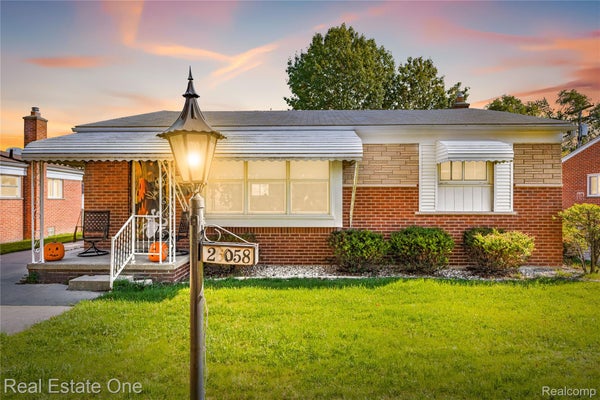 26058 LA SALLE CT, ROSEVILLE, MI 48066 - Image e8845e0469c29a403b1cb8f0739fca91/3920793459
