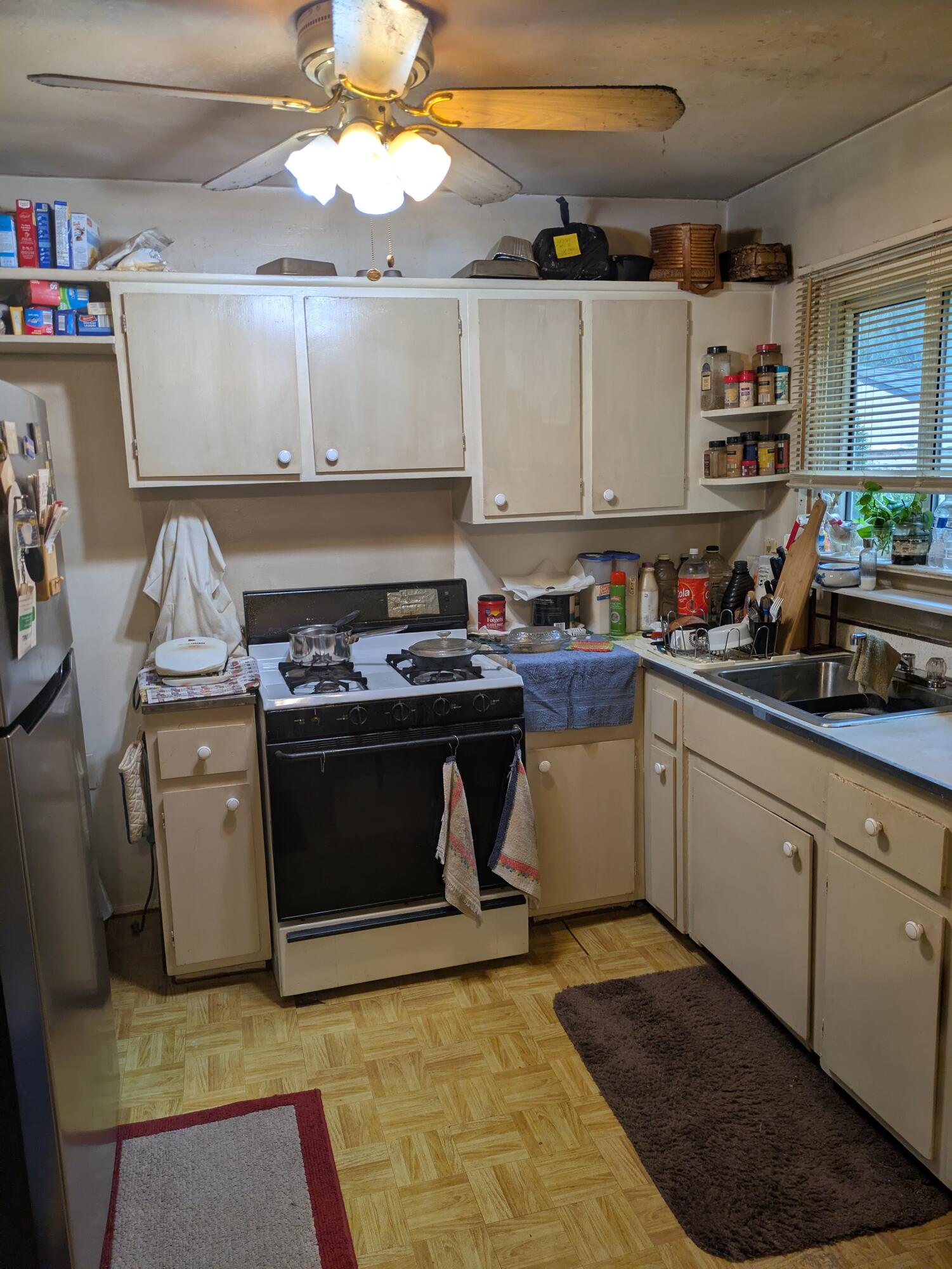 18924 Bentler Street