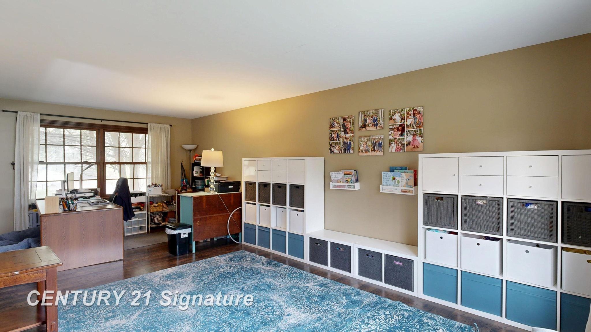 5327 Conestoga Drive