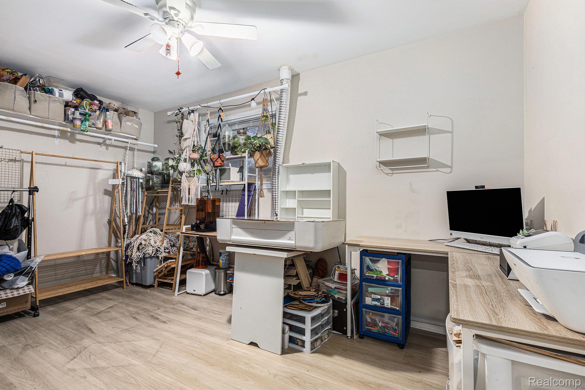 Taylor, Michigan 48180, United States, 3 Bedrooms Bedrooms, ,1 BathroomBathrooms,Residential,Active,252439