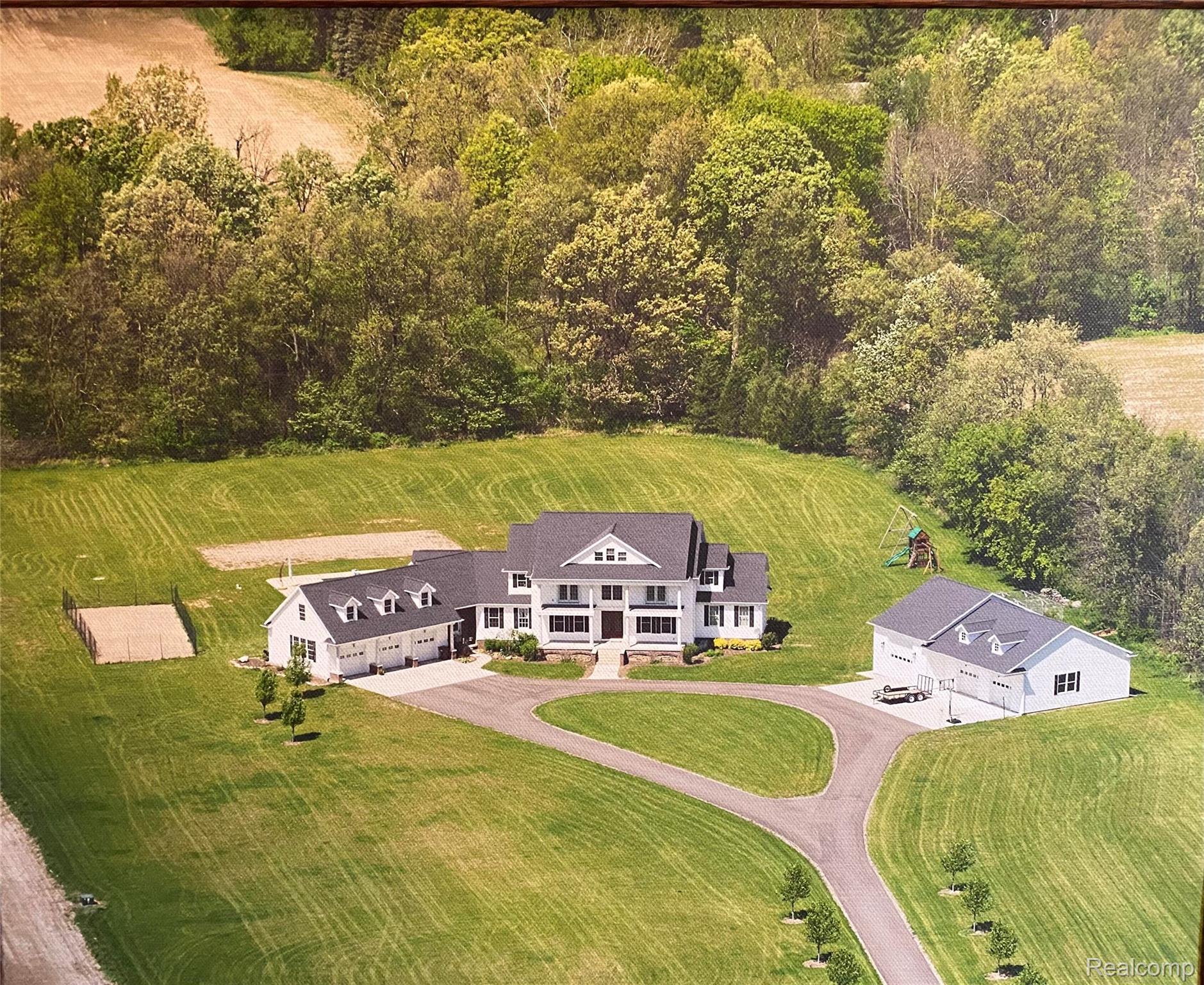 2787 Moyer Road