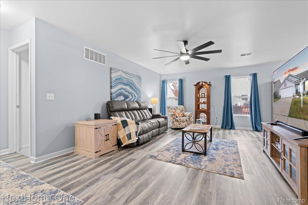 8564 Fox River Drive