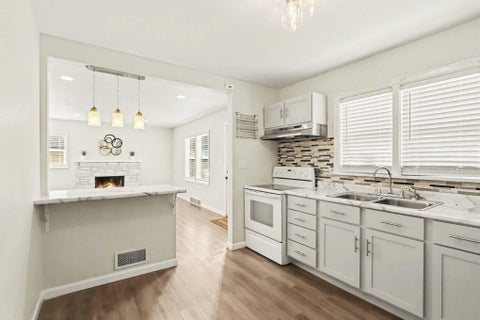 Tiny photo for 70 Seivour Avenue, Battle Creek City, MI 49037 (MLS # 66026045985)