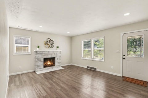 Tiny photo for 70 Seivour Avenue, Battle Creek City, MI 49037 (MLS # 66026045985)