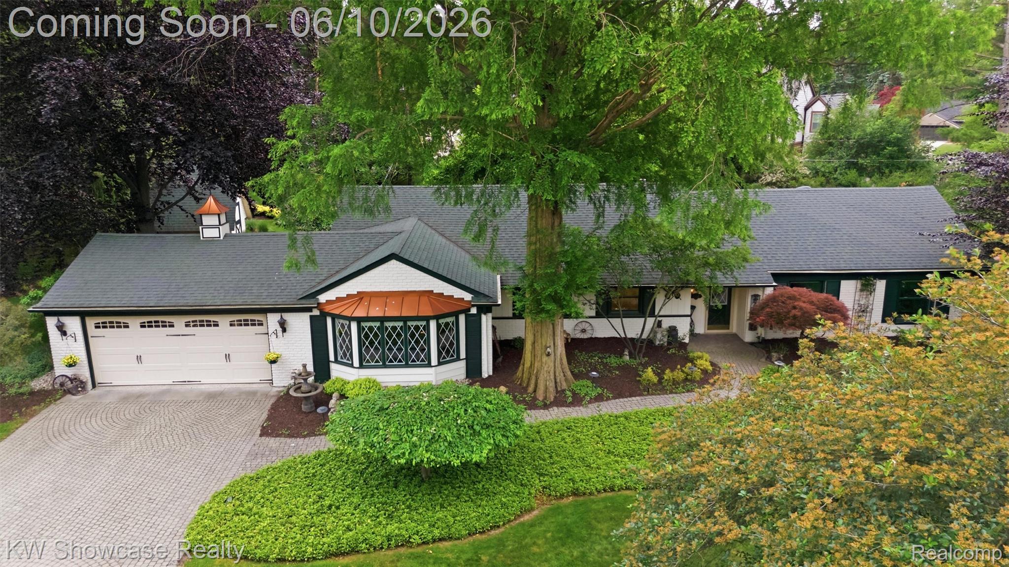 27221 Apple Tree Lane