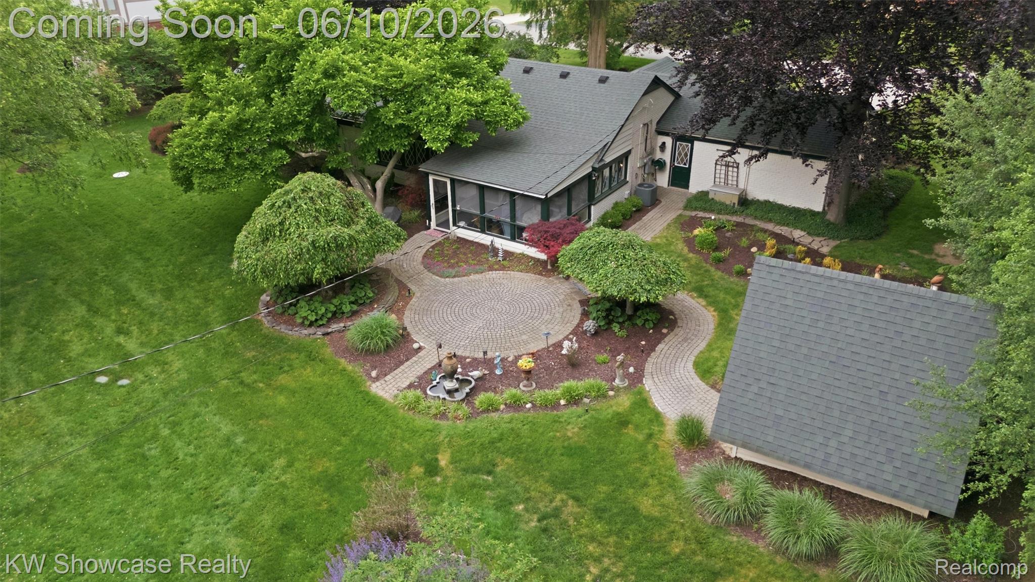 27221 Apple Tree Lane