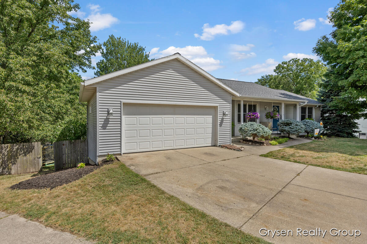 3133 N Bluff Court