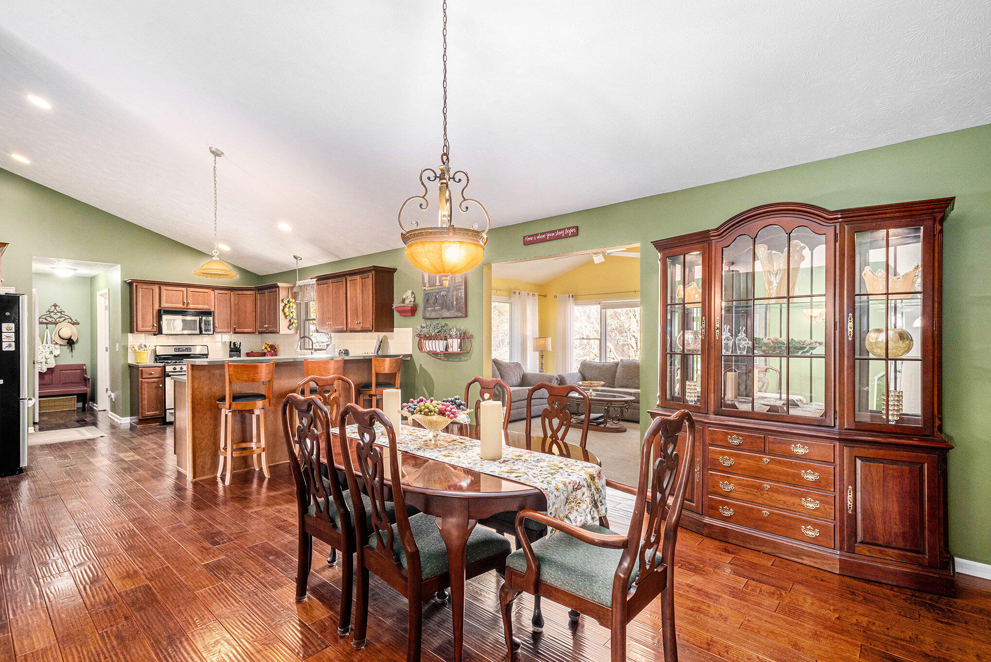 164 Glen Carin Drive NE