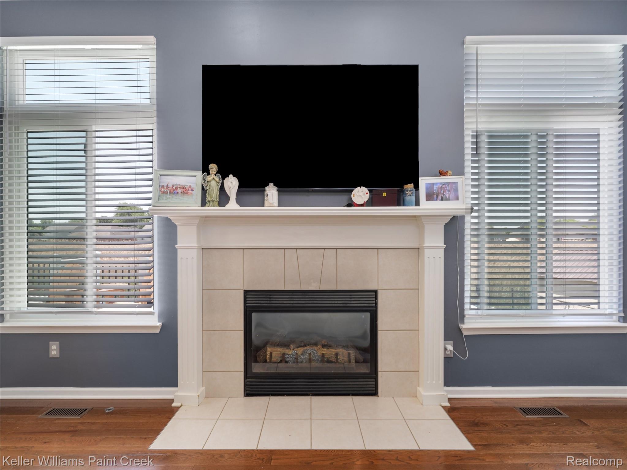 52359 Fox Pointe Drive