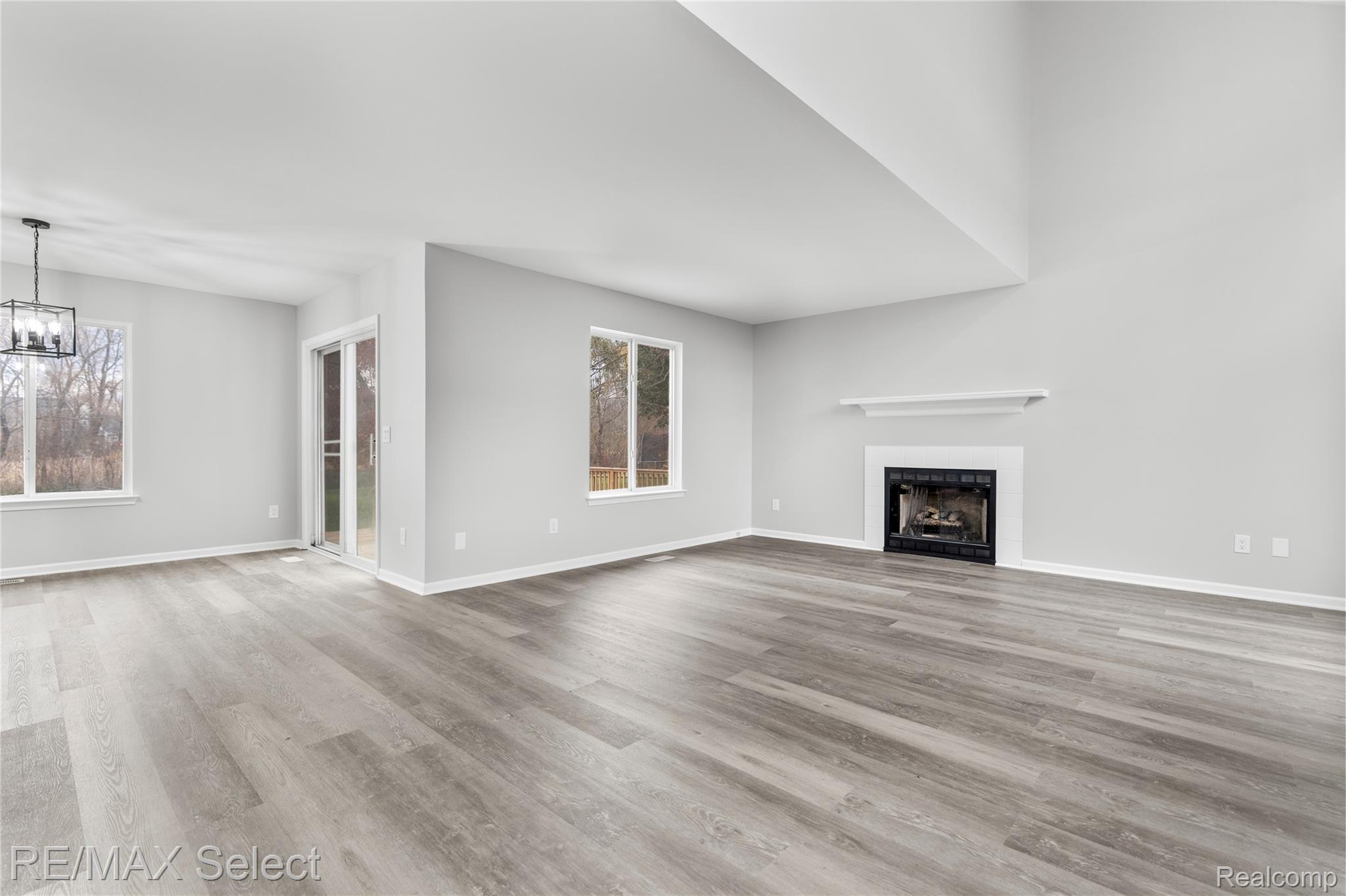 8455 Deer Field Drive