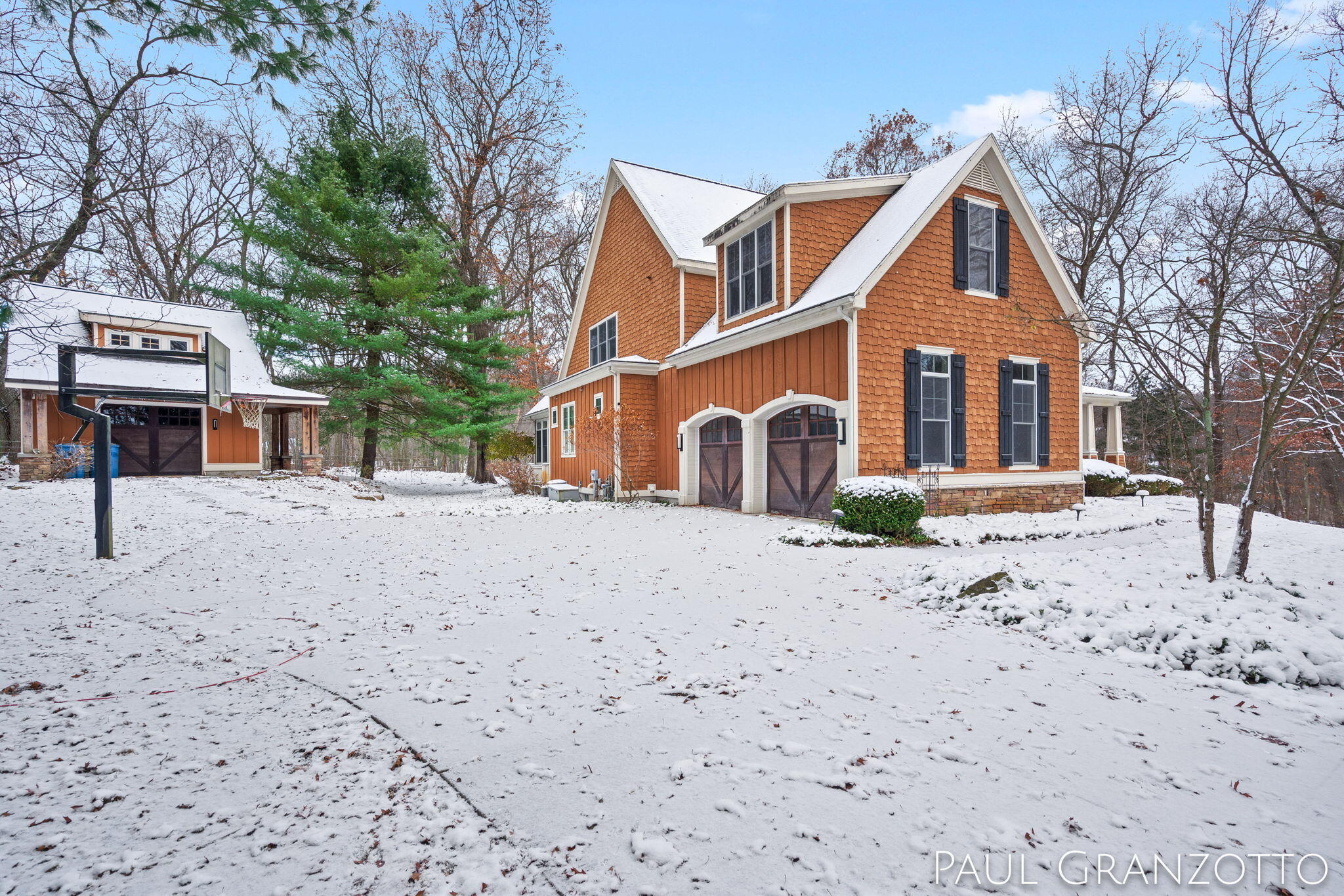 7210 Kempter Drive NE