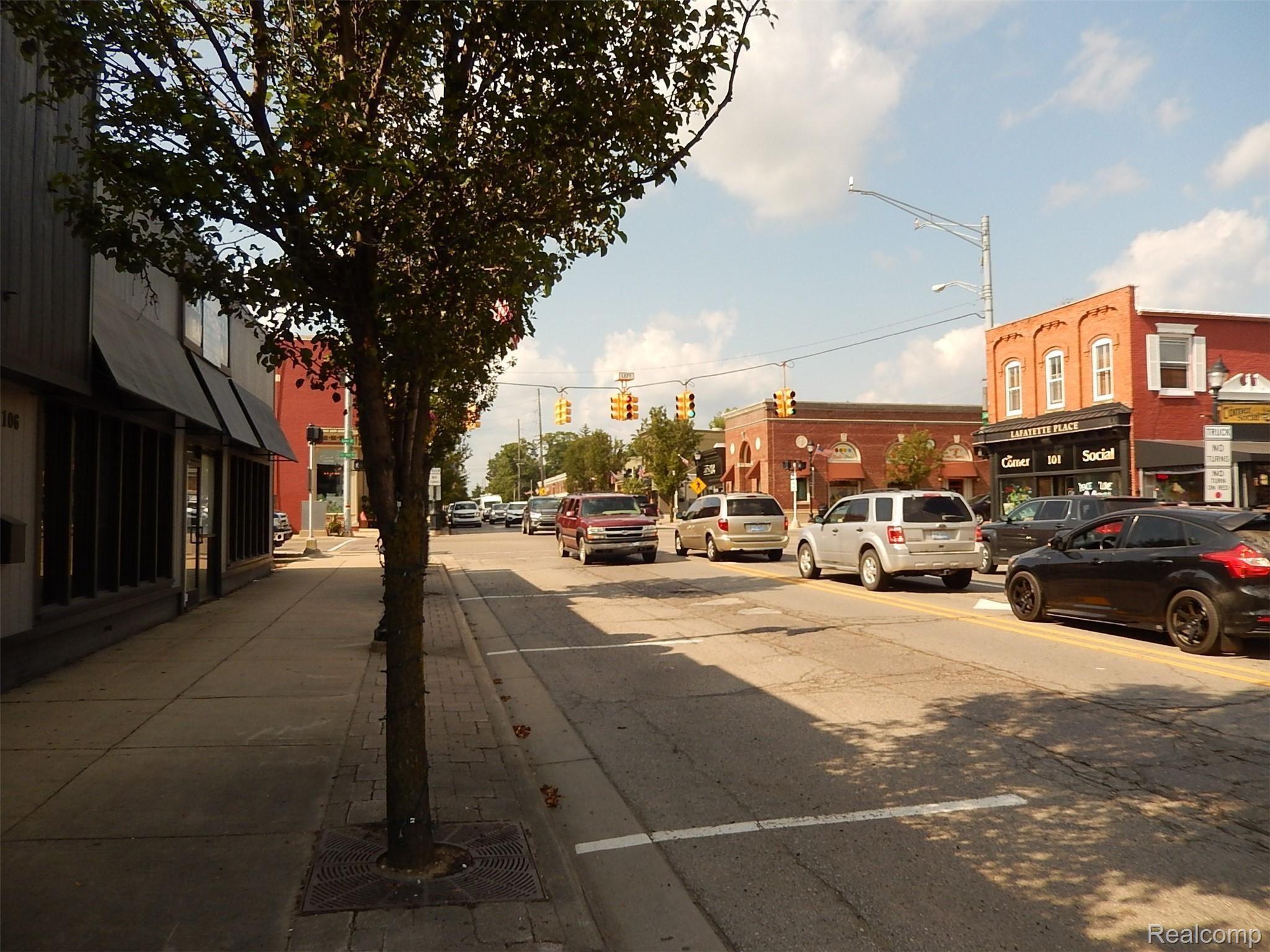 333 S LAFAYETTE Street