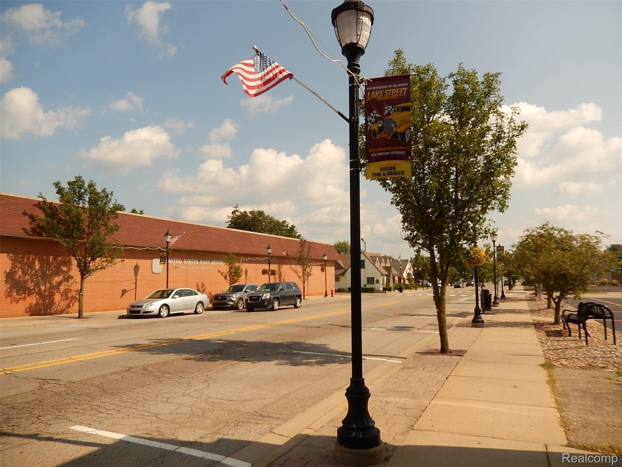 333 S LAFAYETTE Street