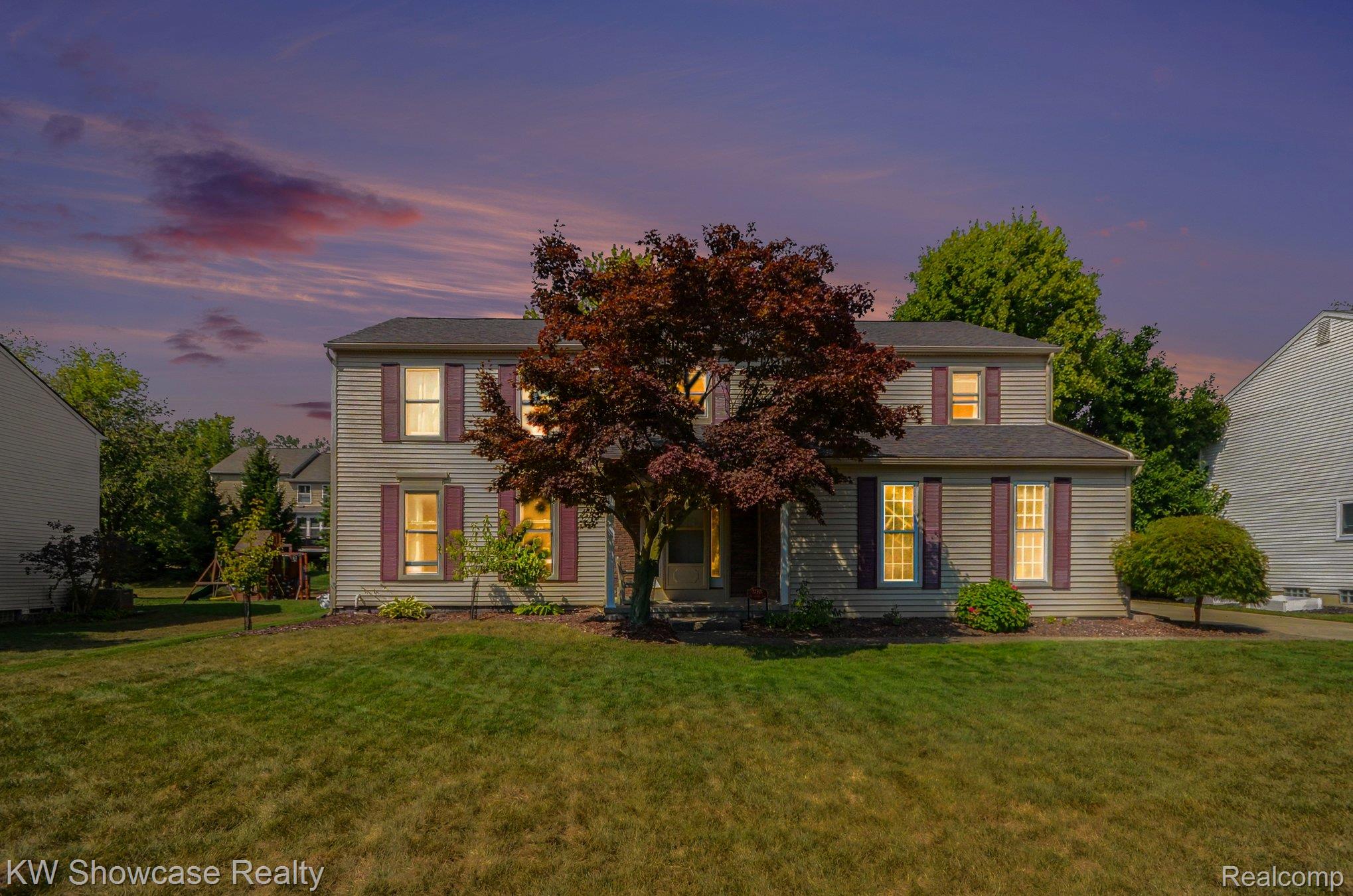 37921 W Meadowhills Drive