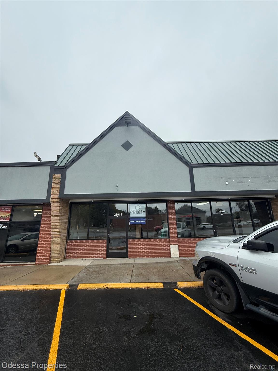 SOUTHFEILD RD 28911 Southfeild rd