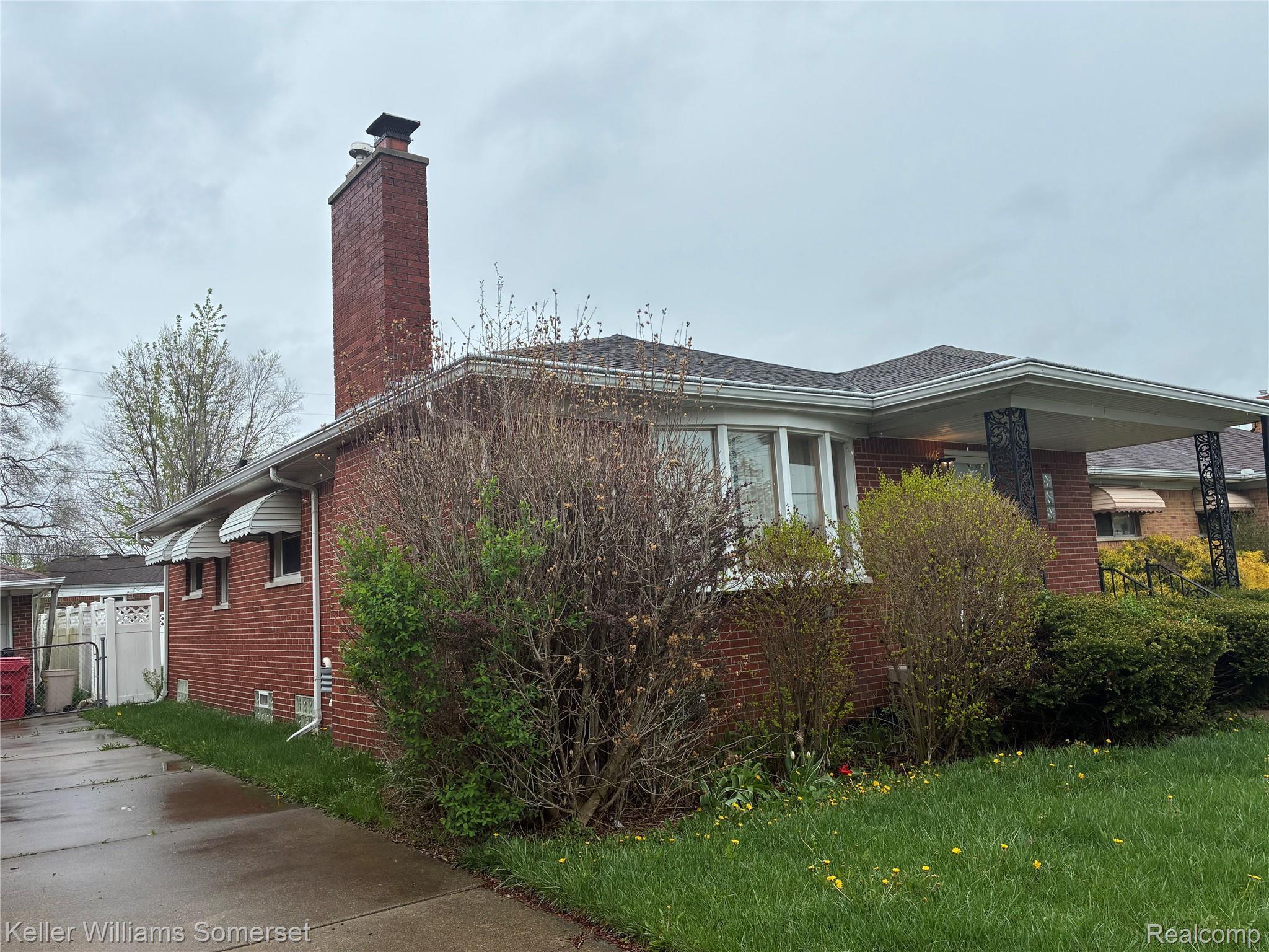 18031 Mott Avenue