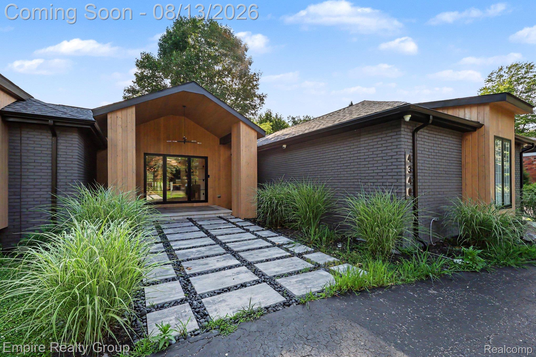 4340 Queens Way