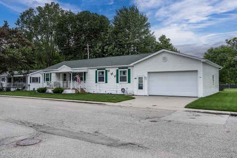 Photo of 3333 Ravenswood Road #26, Marysville City, MI 48040 (MLS # 20261076862)