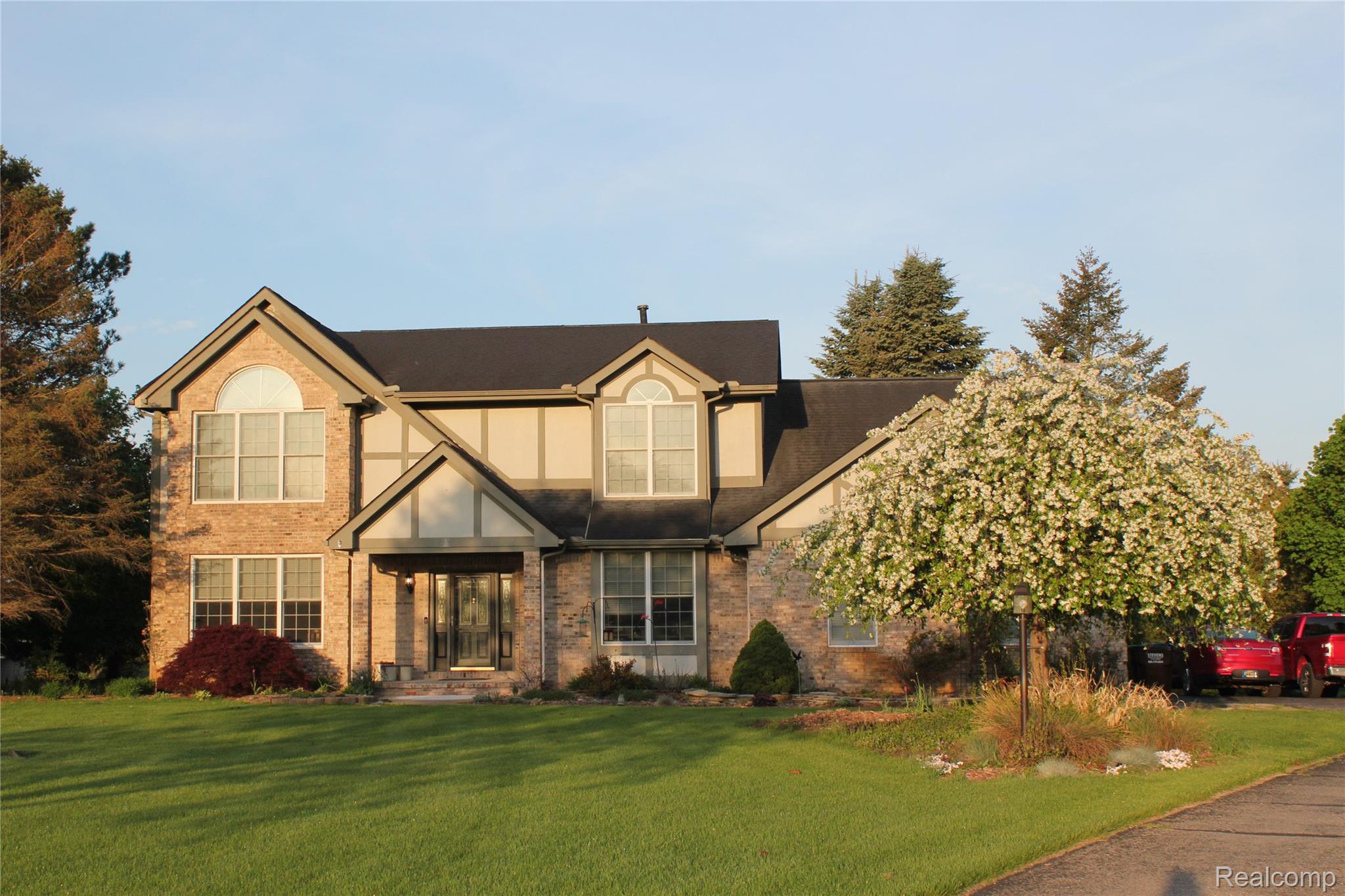 300 Crestway Court