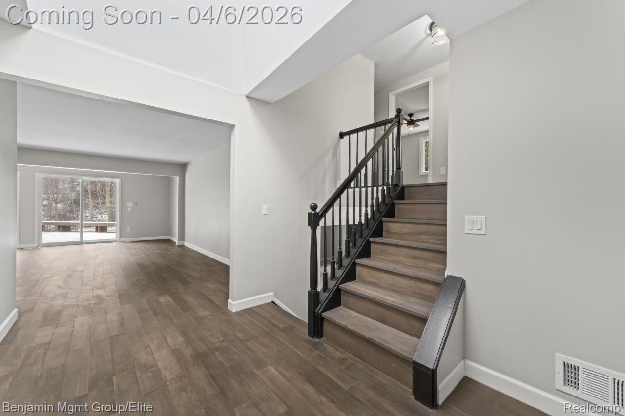 5910 Cedar Knoll Drive