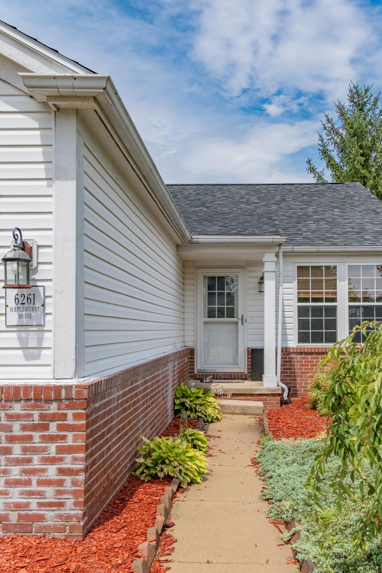 6261 Maplehurst Drive