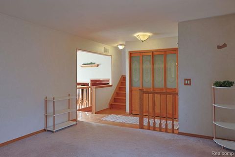 Tiny photo for 43428 Hartwick Drive, Sterling Heights City, MI 48313 (MLS # 20261003102)