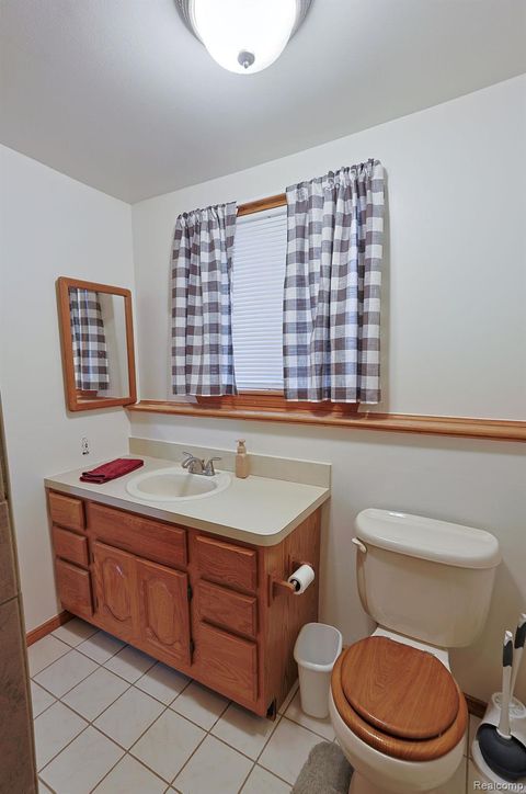 Tiny photo for 43428 Hartwick Drive, Sterling Heights City, MI 48313 (MLS # 20261003102)