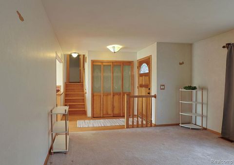 Tiny photo for 43428 Hartwick Drive, Sterling Heights City, MI 48313 (MLS # 20261003102)