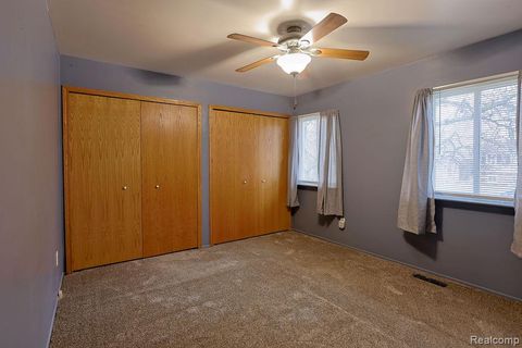 Tiny photo for 43428 Hartwick Drive, Sterling Heights City, MI 48313 (MLS # 20261003102)