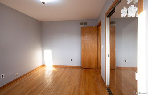 Tiny photo for 43428 Hartwick Drive, Sterling Heights City, MI 48313 (MLS # 20261003102)